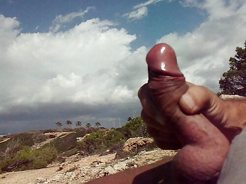 Un uomo con gli occh ...