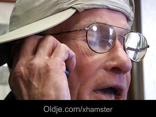 Sesso con un giovane ...